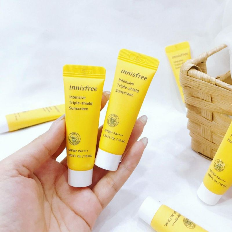 Kem Chống Nắng Chống Trôi, Điều Chỉnh Tông Da Intensive Triple Shield Sunscreen